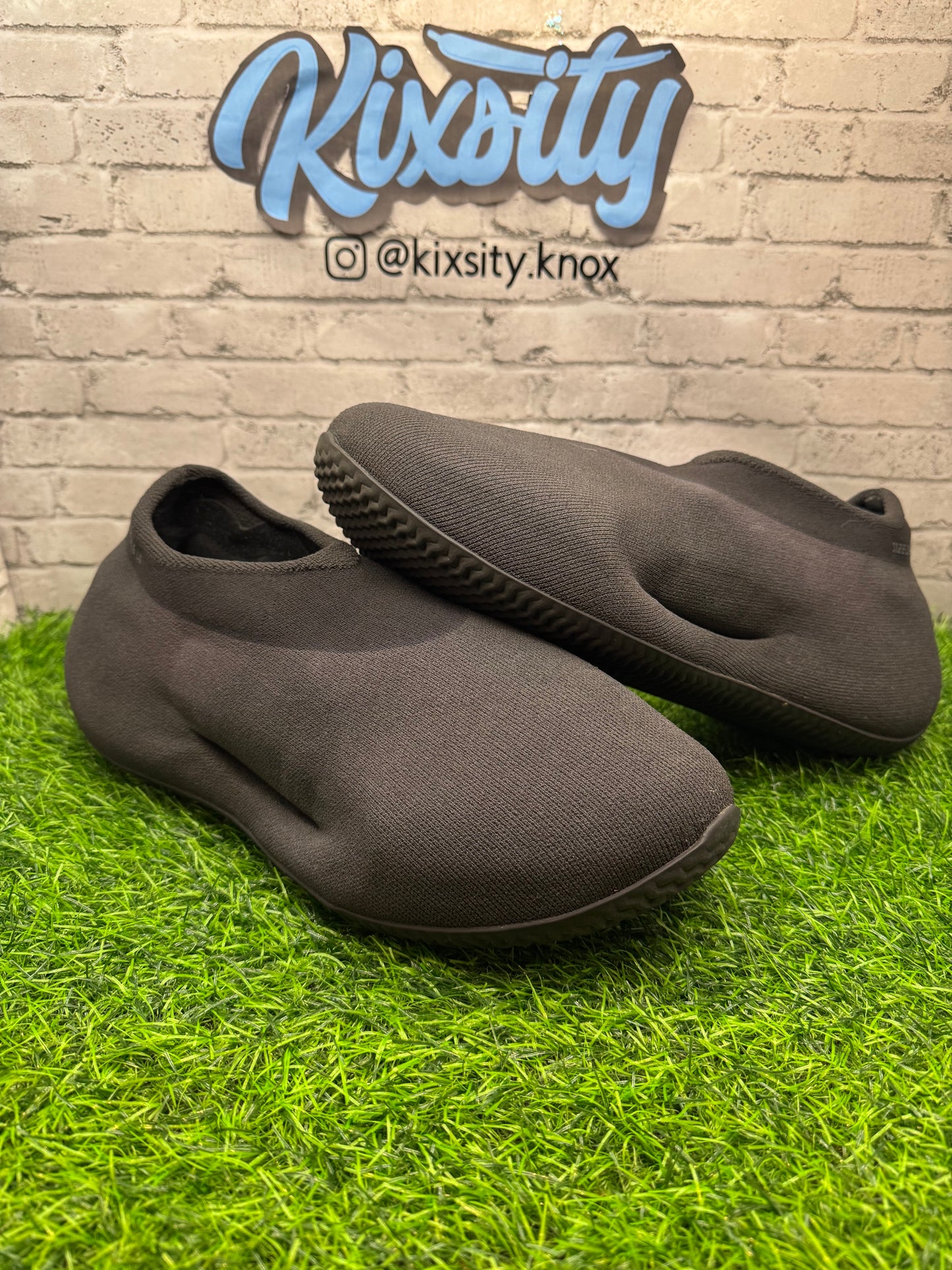 Yeezy Knit RNR Faded Onyx PO 10.5