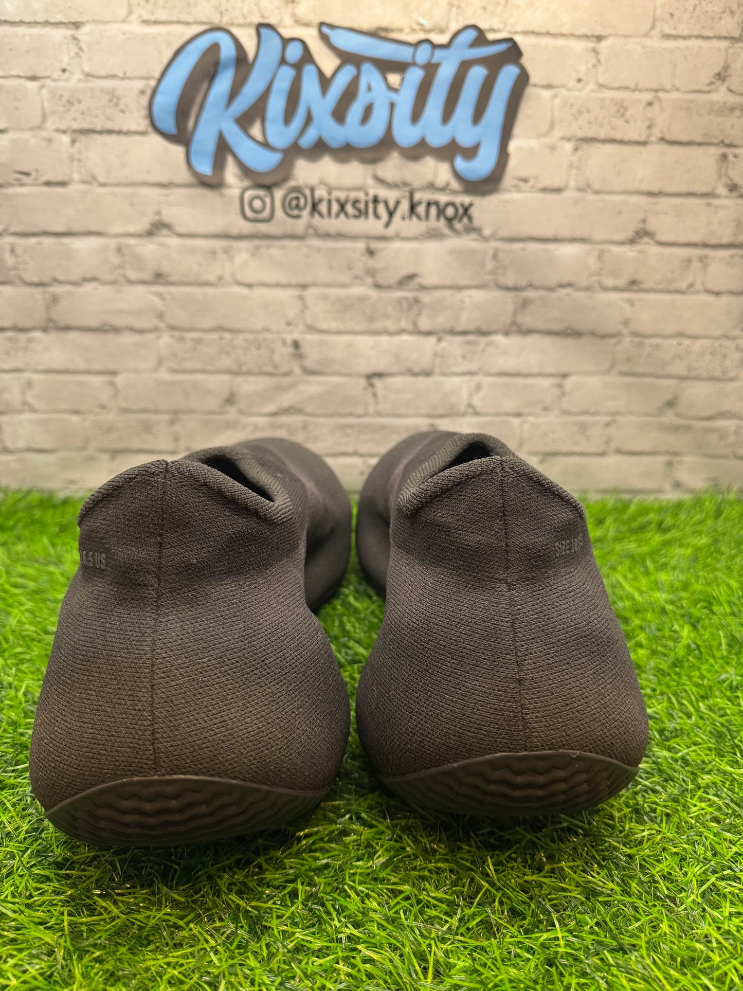Yeezy Knit RNR Faded Onyx PO 10.5
