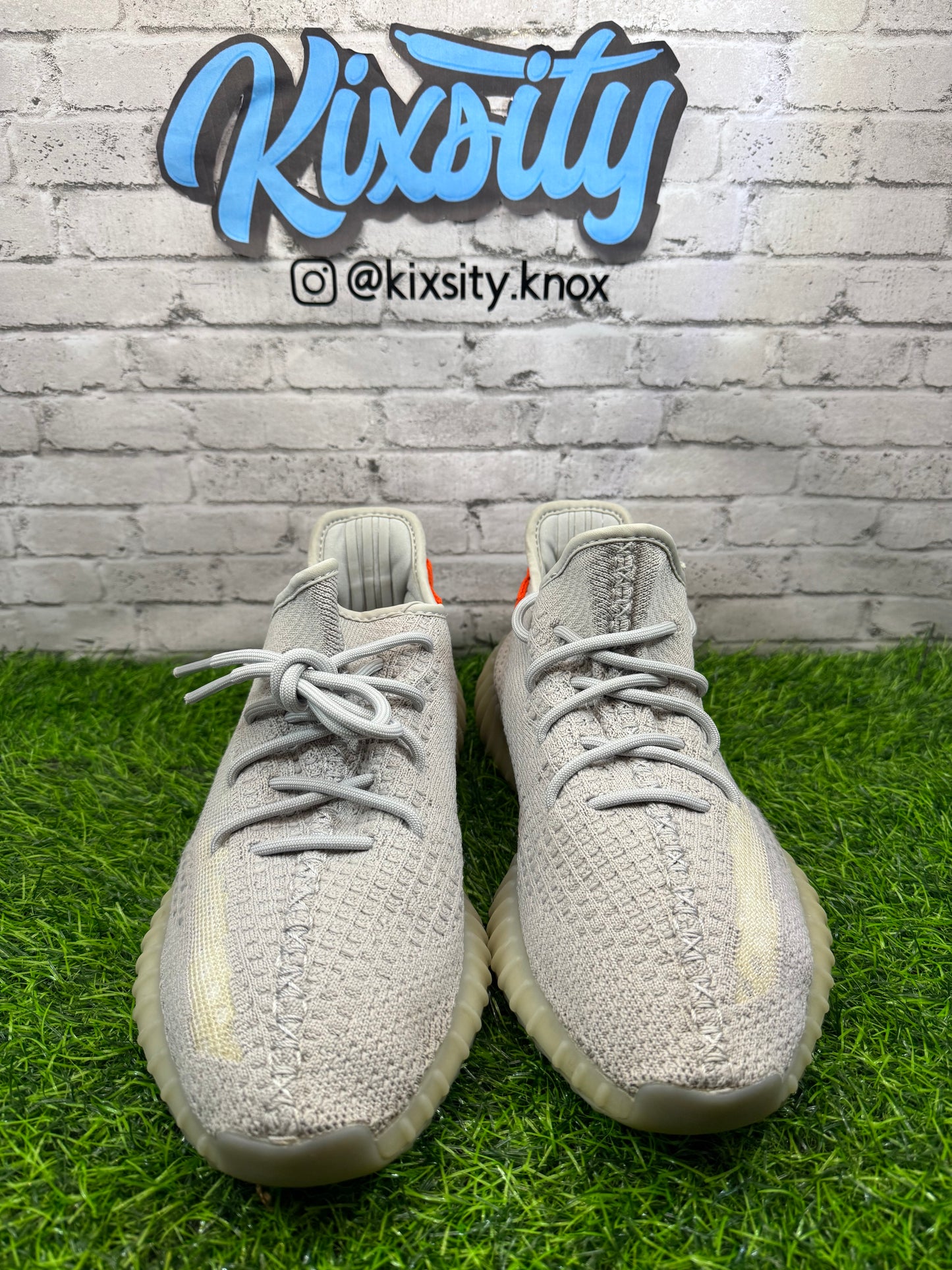 Yeezy 350 V2 Taillight (No Box) PO 8