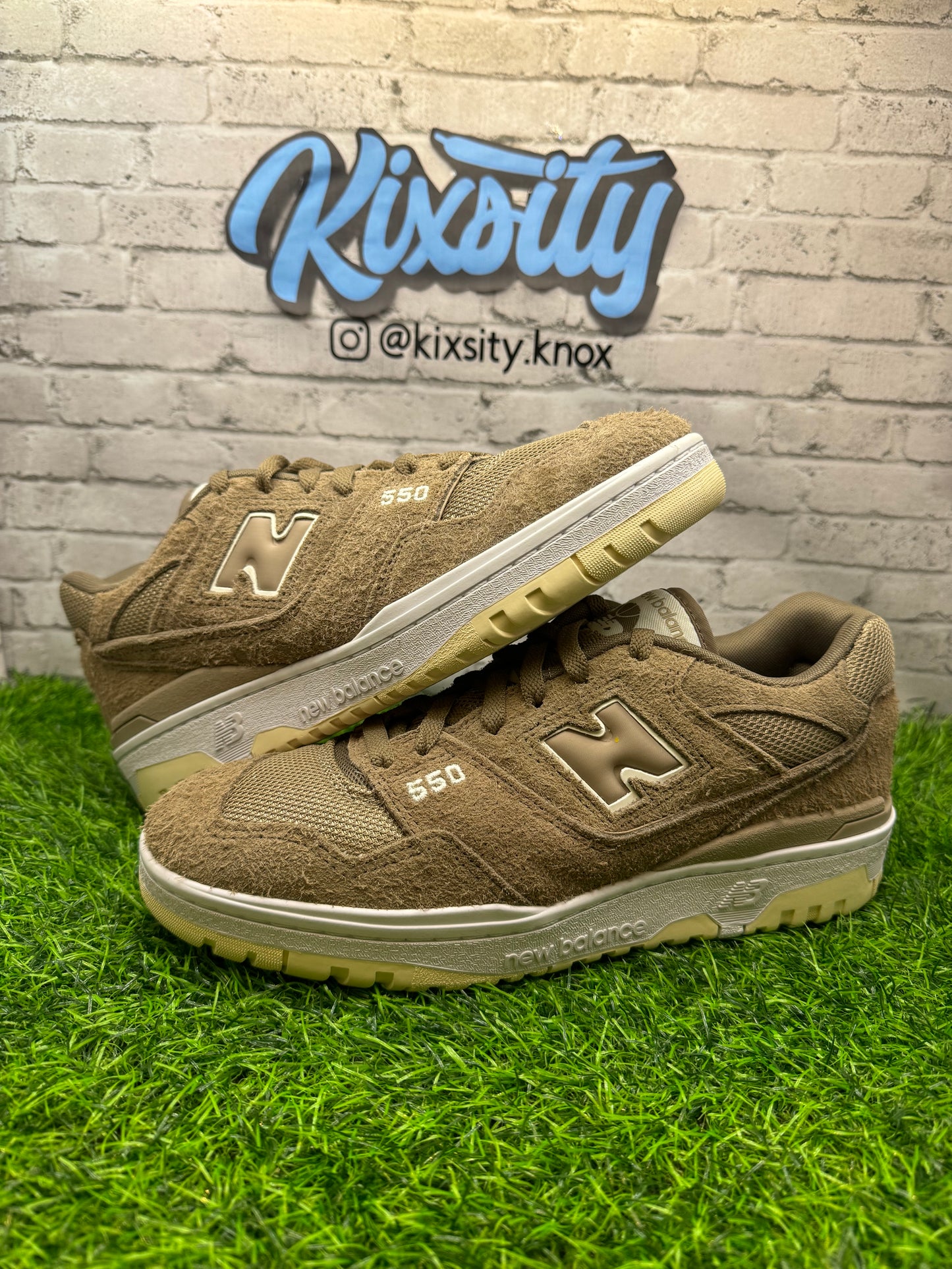 New Balance 550 Mushroom PO 9