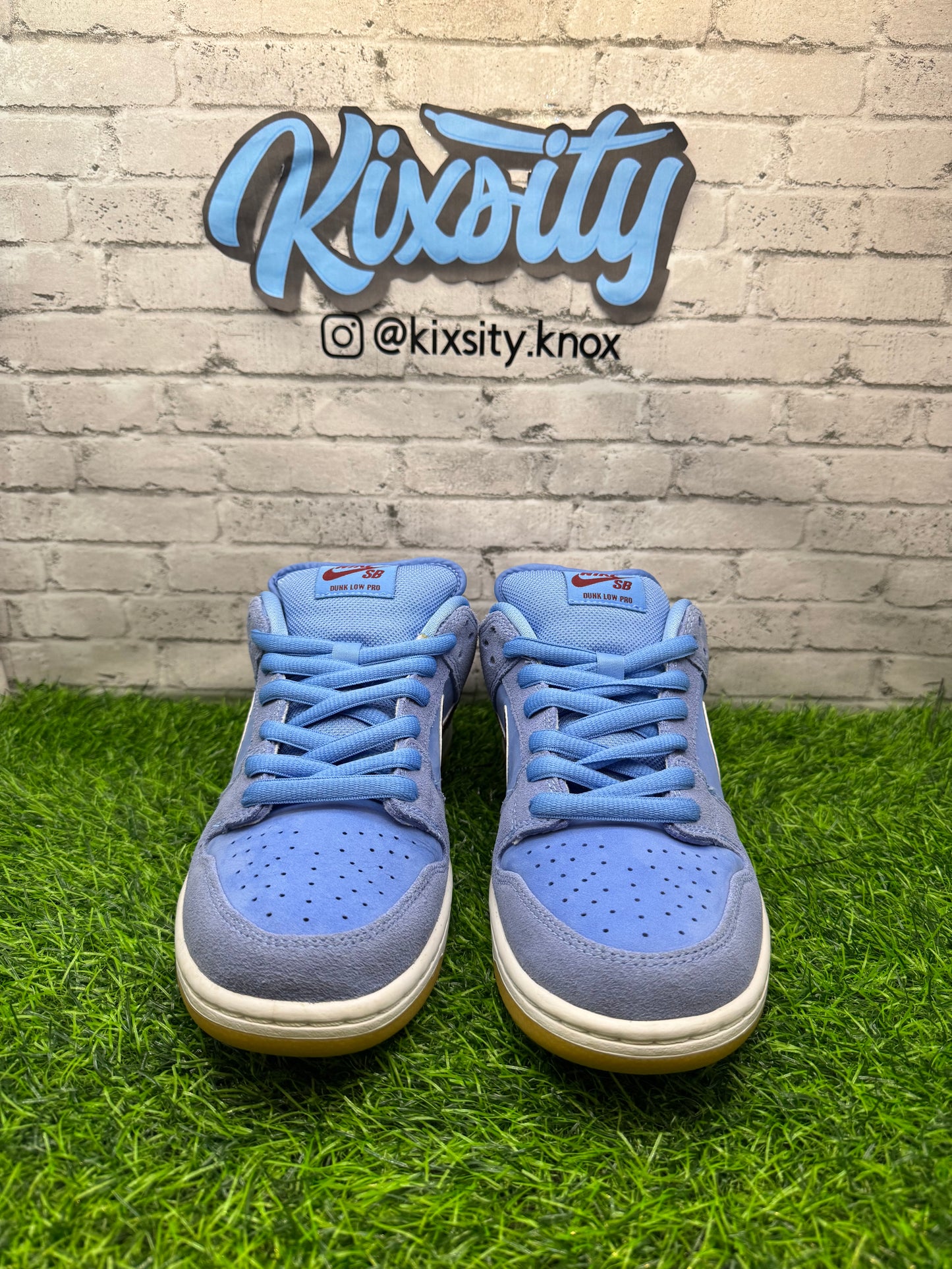 Dunk Low SB Phillies PO 8.5