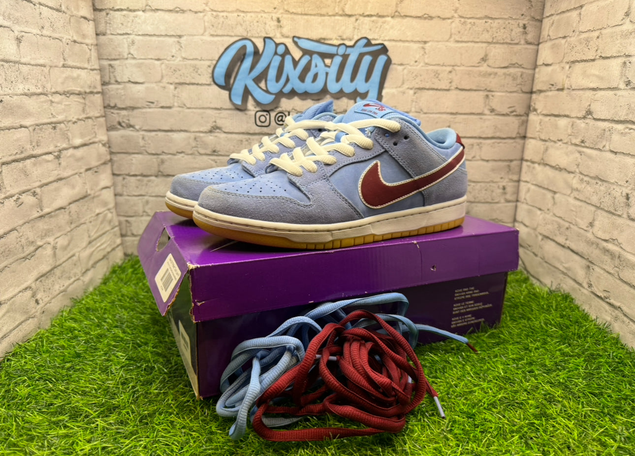 Dunk Low SB Phillies PO 8
