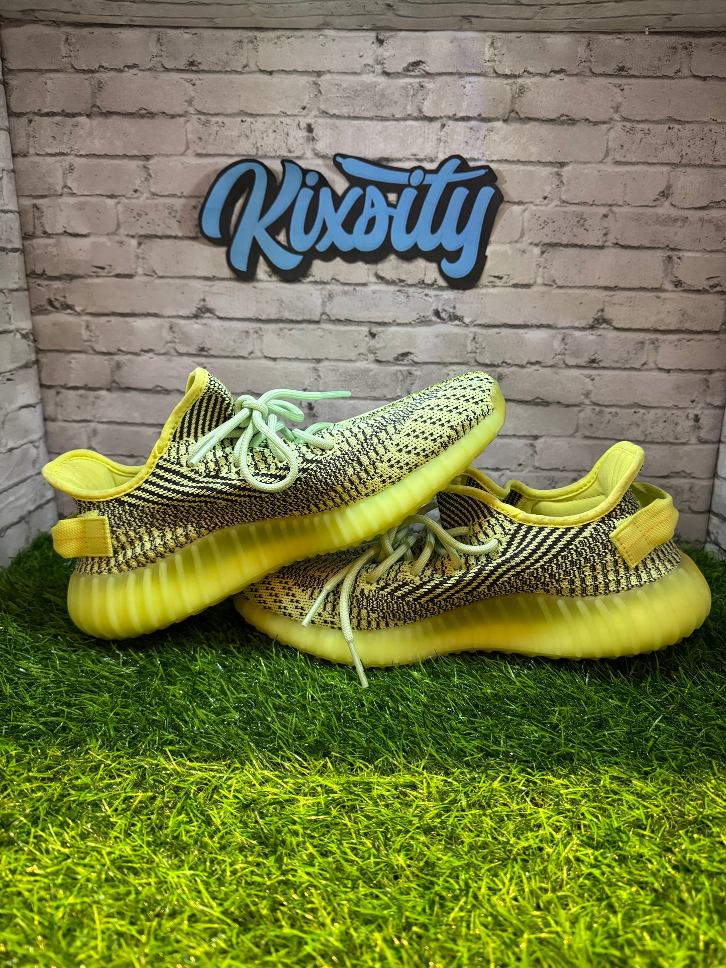 Yeezy 350 V2 Yeezreel PO 9