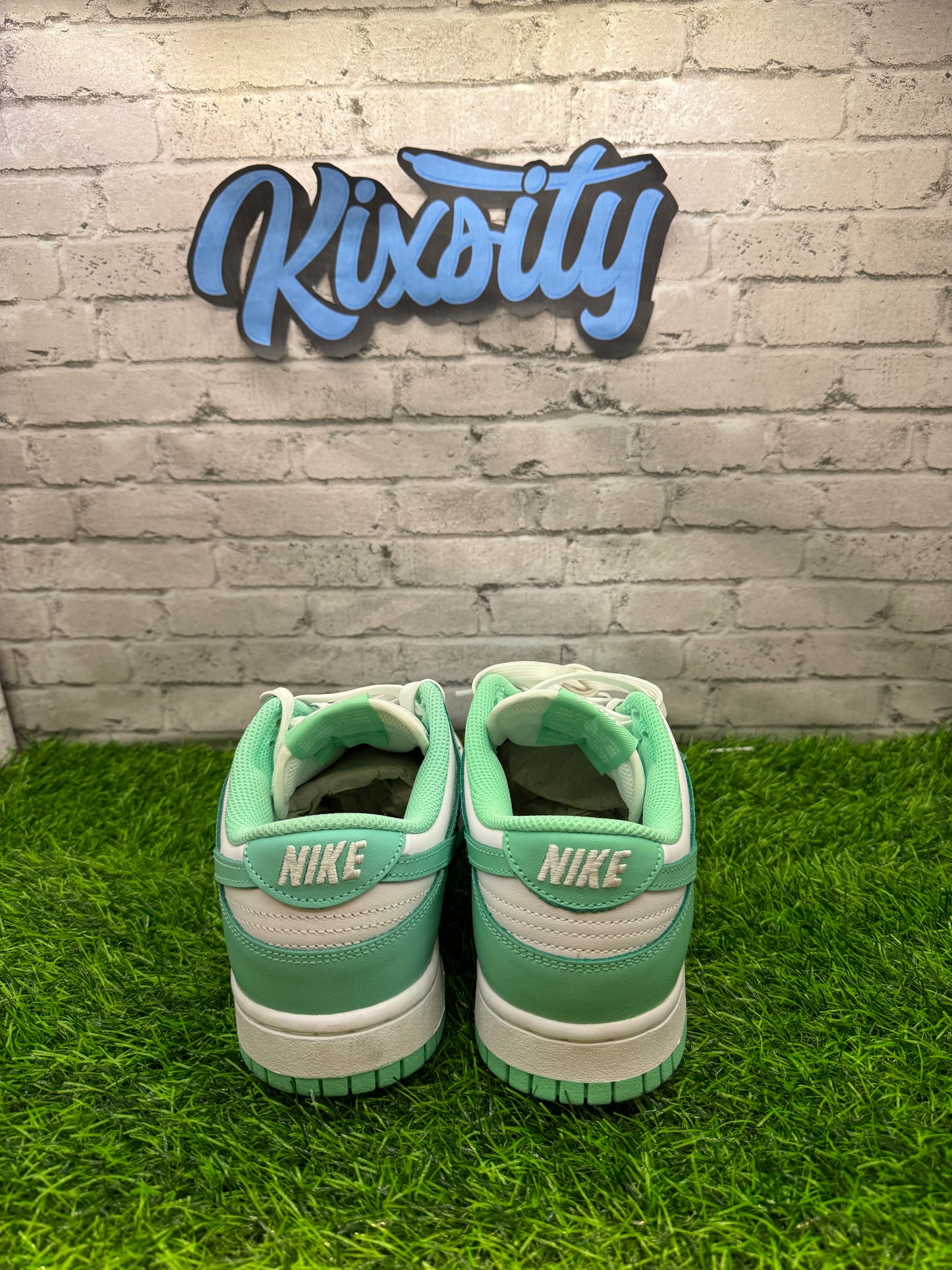 Dunk Low Green Glow PO 8W