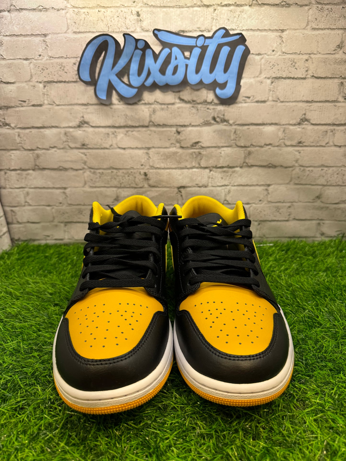 Jordan 1 Low Yellow Ochre 11