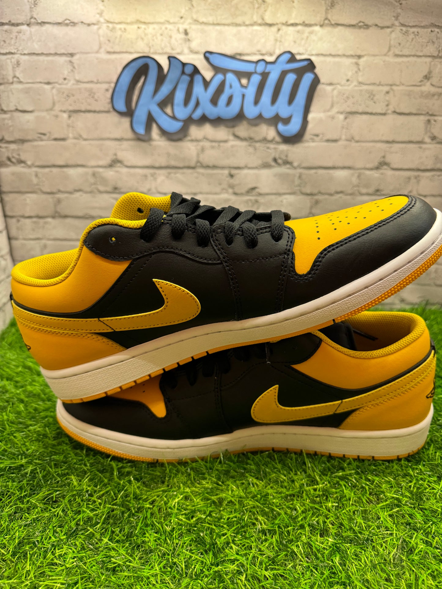 Jordan 1 Low Yellow Ochre 11