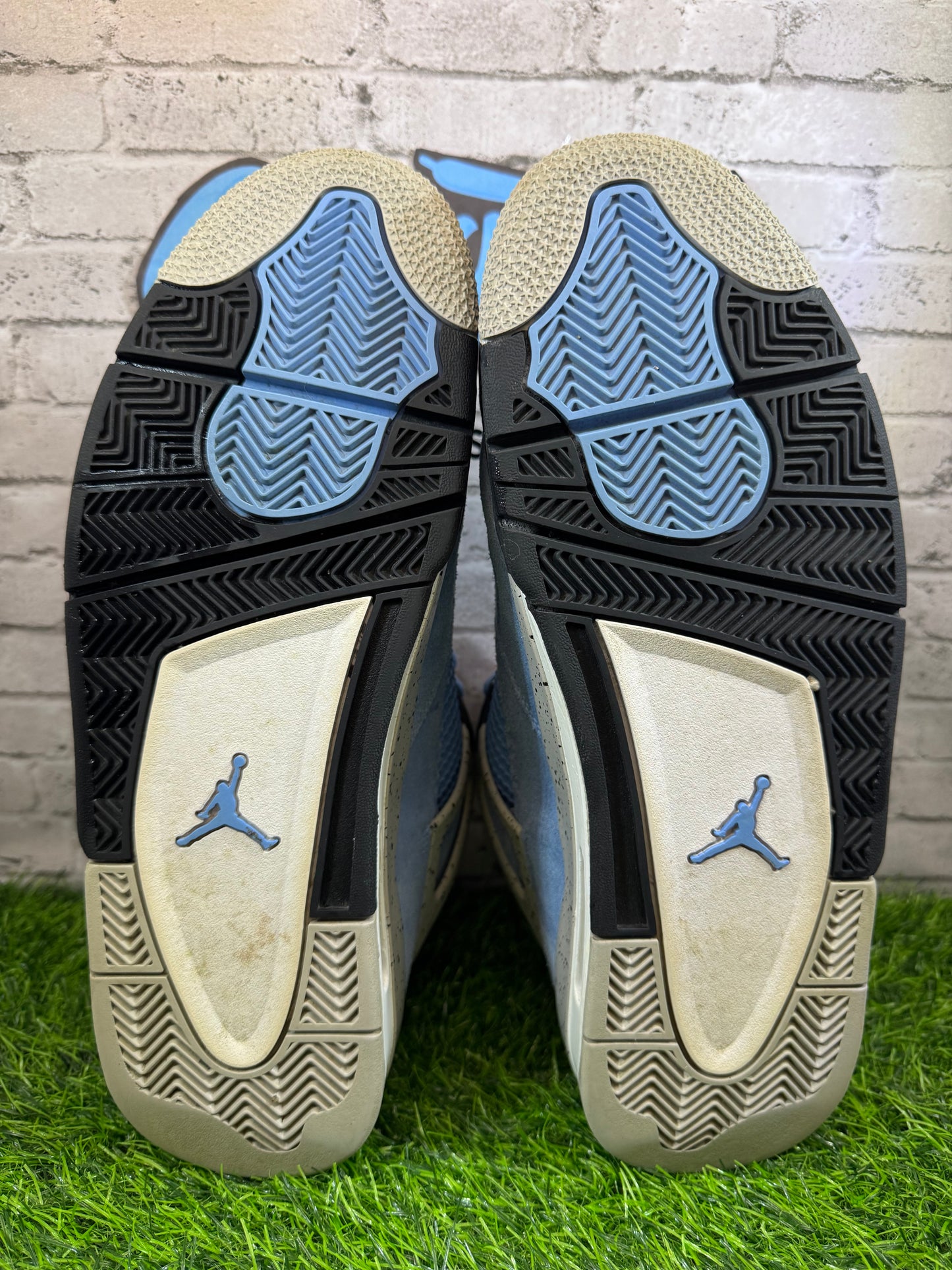 Jordan 4 University Blue PO 11