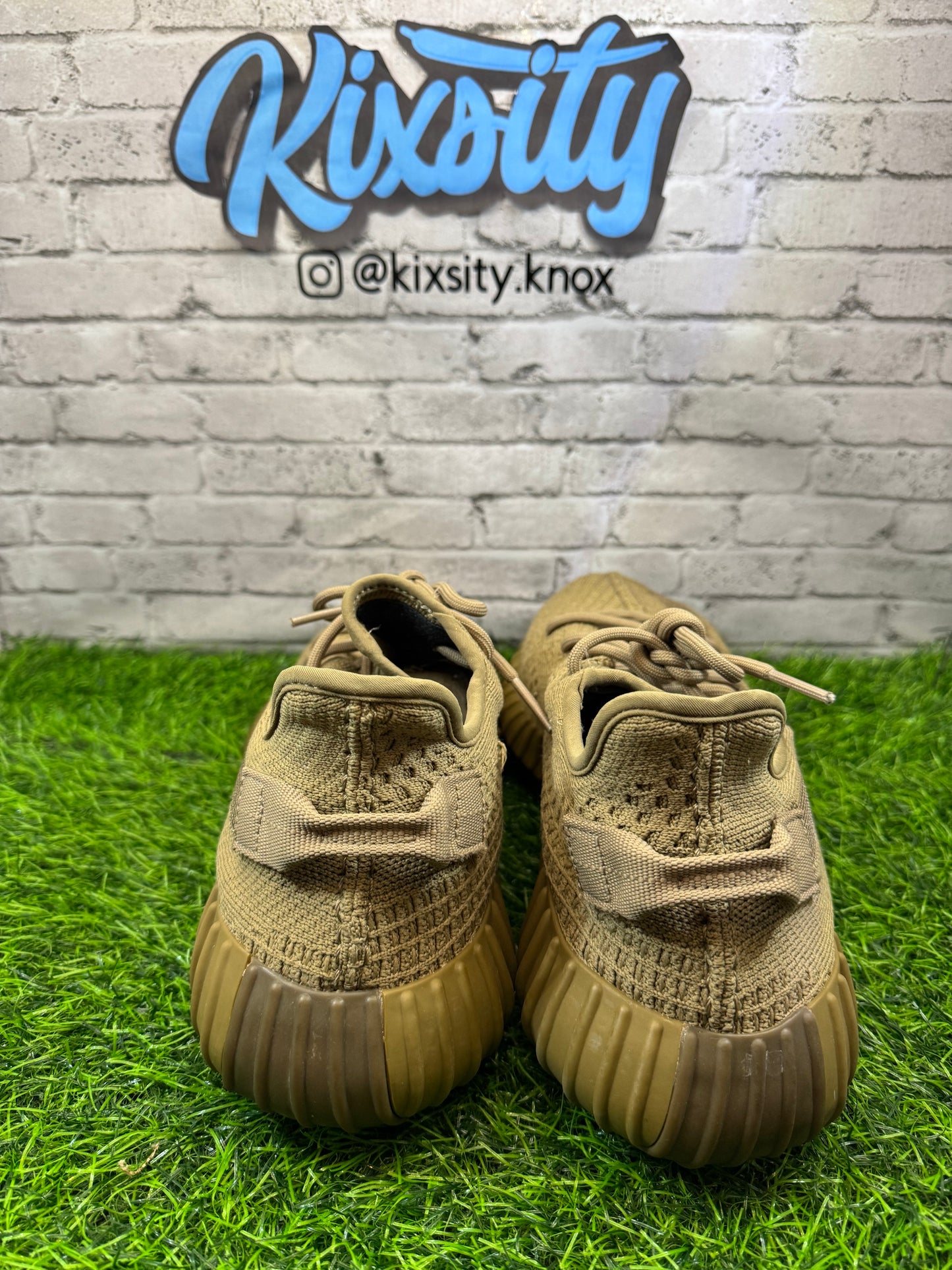 Yeezy 350 V2 Earth PO 10.5