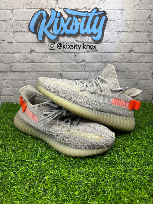 Yeezy 350 V2 Taillight (No Box) PO 8