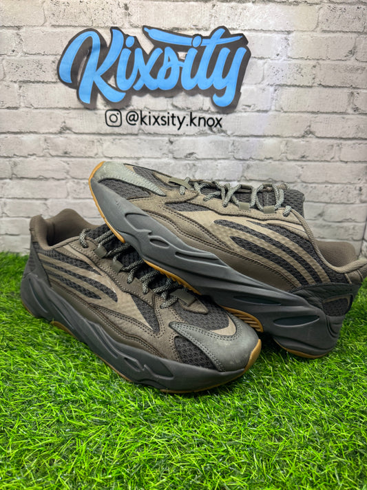 Yeezy 700 Geode PO 11
