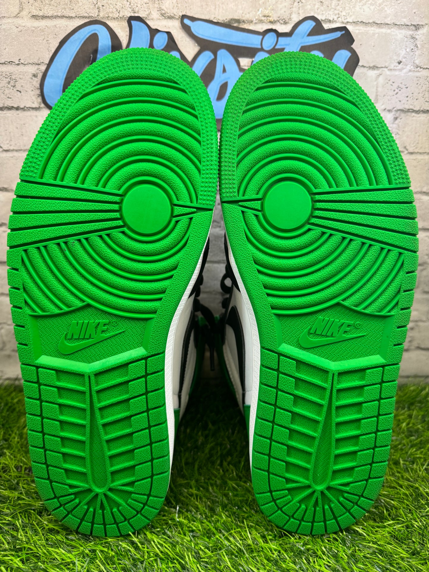 Jordan 1 High Lucky Green PO 9