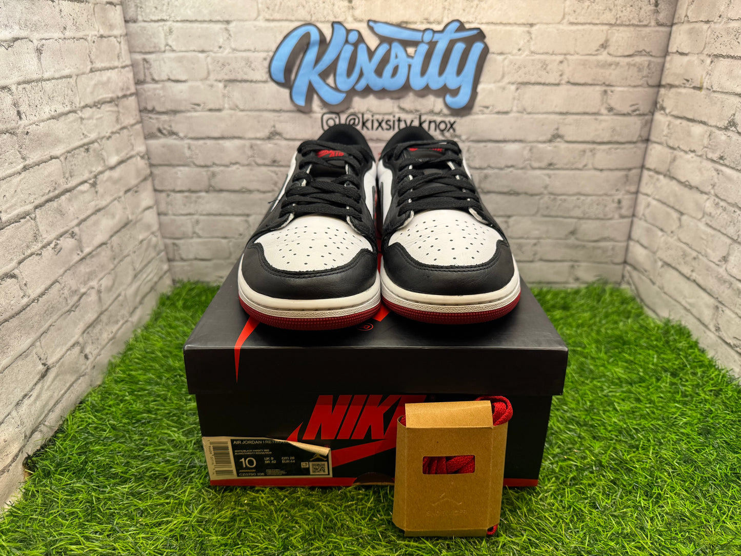 Jordan 1 Low Black Toe PO 10