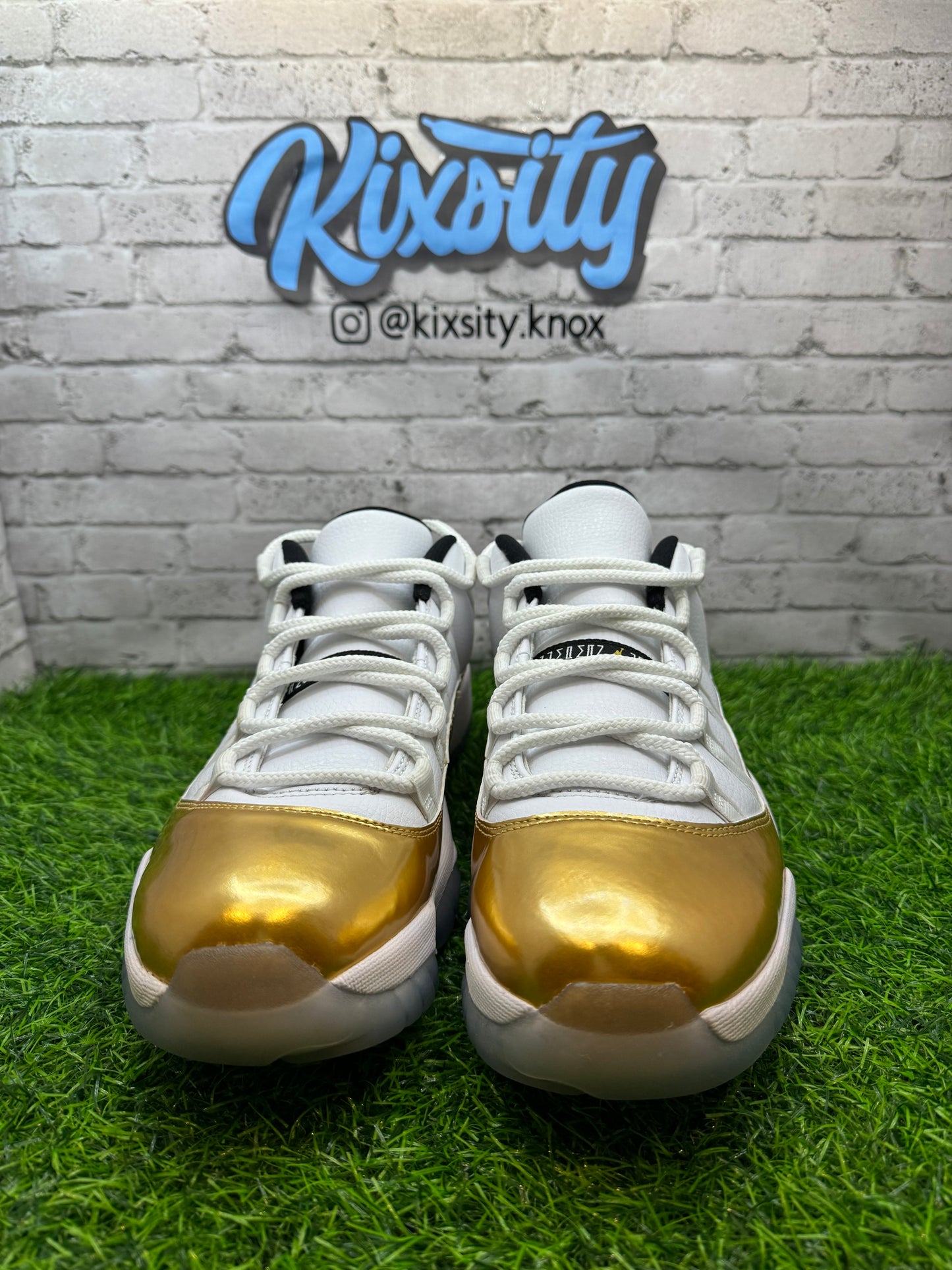 Jordan 11 Low Closing Ceremony (Worn1X) 10.5