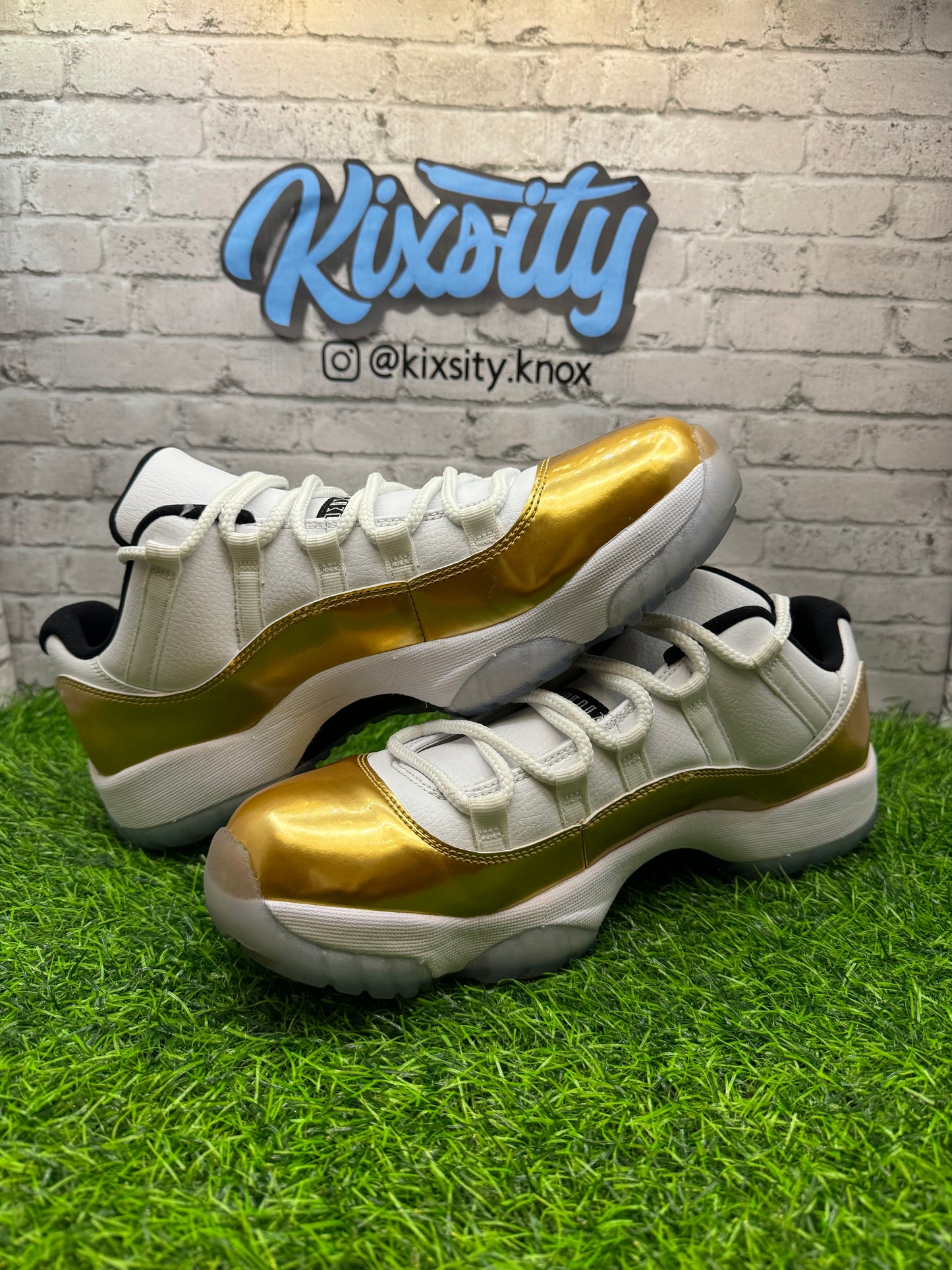 Jordan 11 Low Closing Ceremony (Worn1X) 10.5