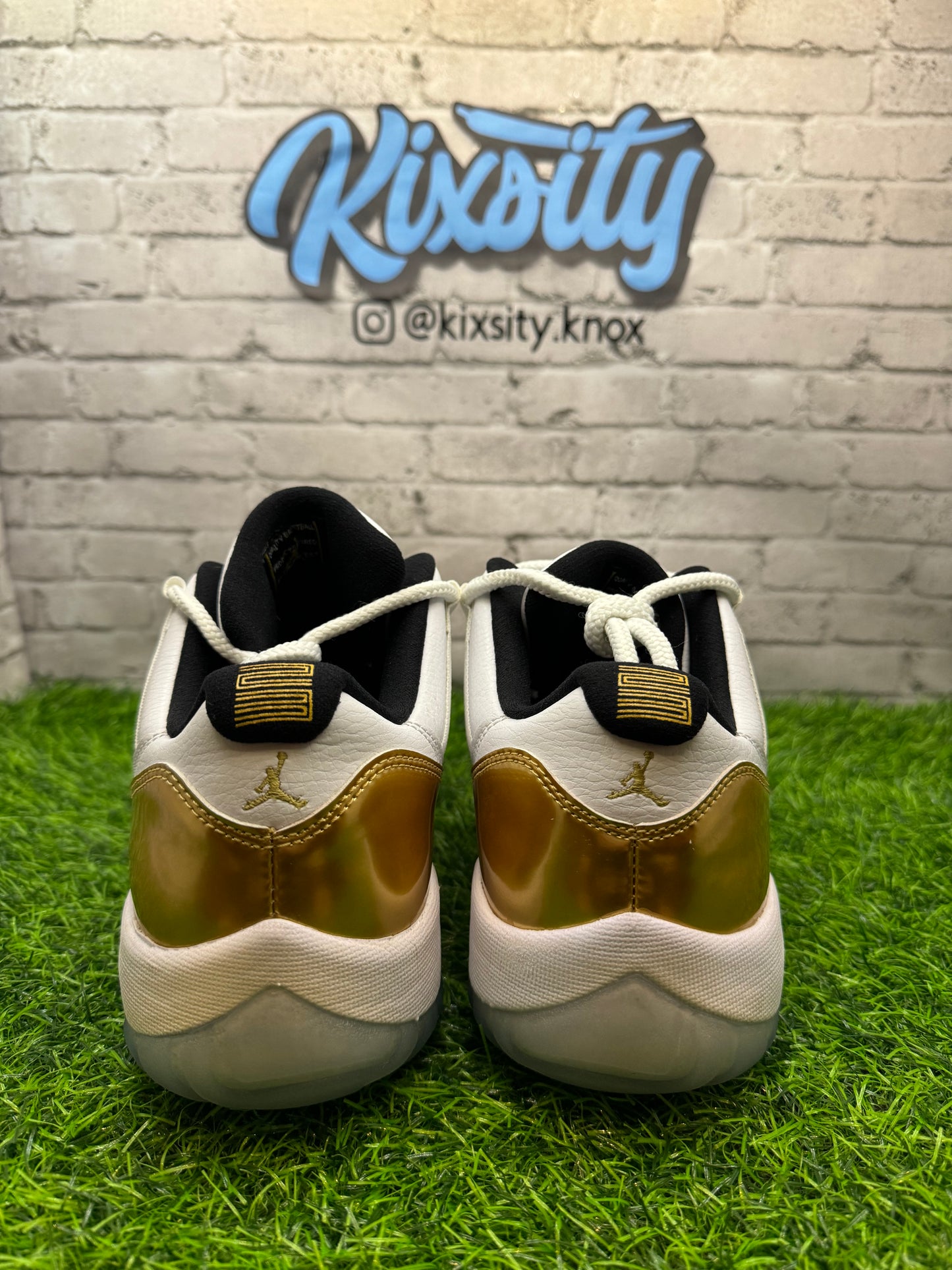 Jordan 11 Low Closing Ceremony (Worn1X) 10.5