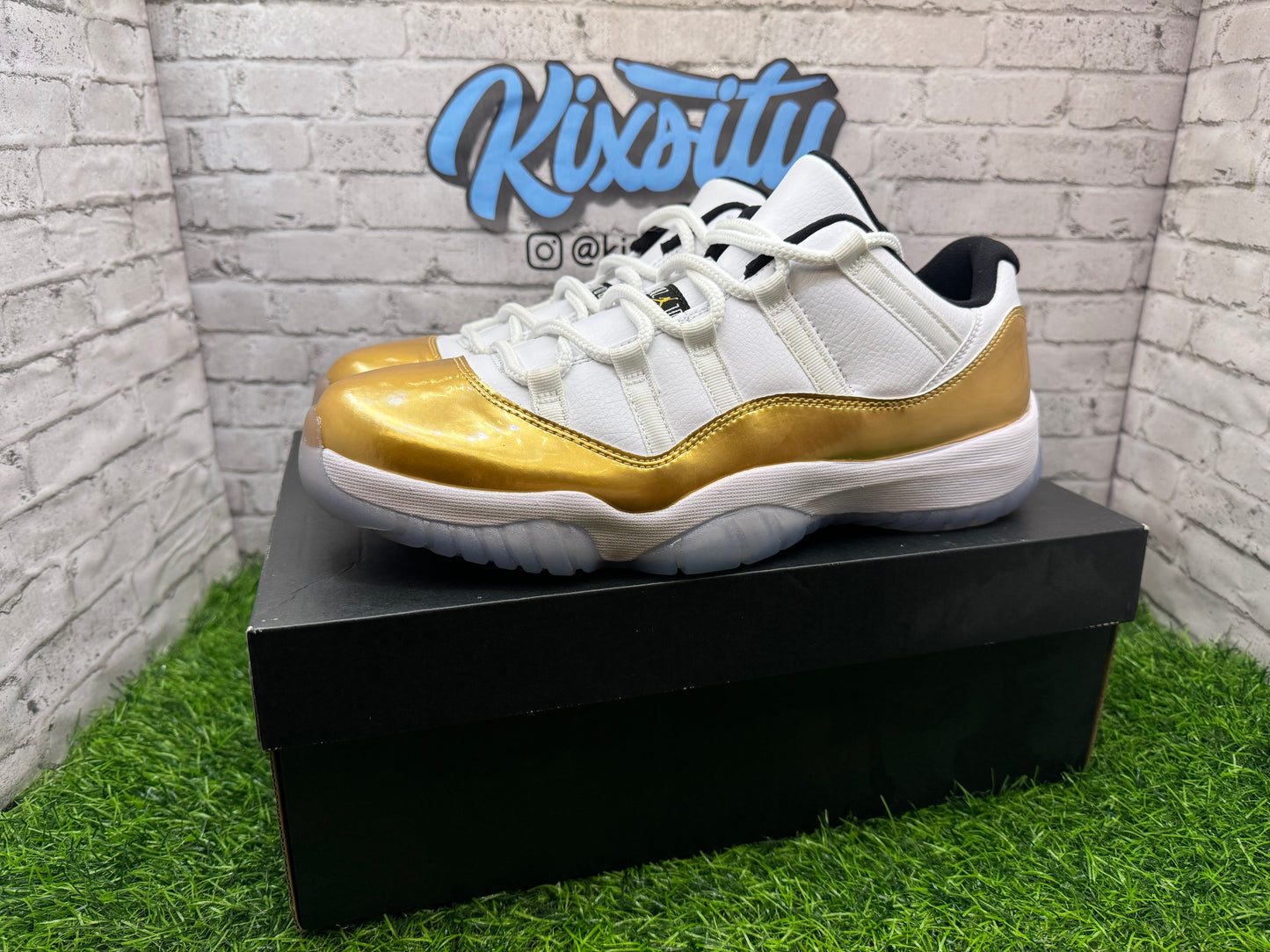 Jordan 11 Low Closing Ceremony (Worn1X) 10.5