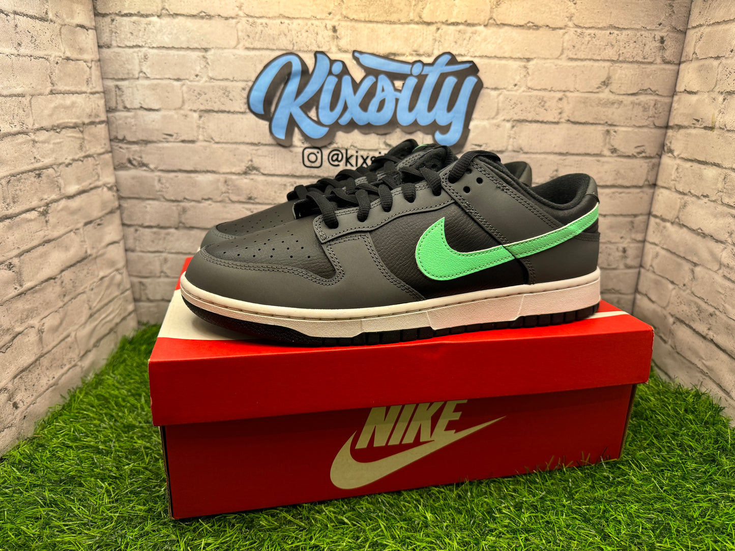 Dunk Low Green Glow PO 12