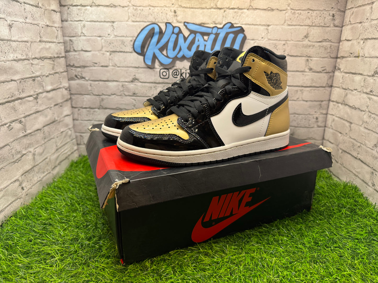 Jordan 1 High Gold Toe PO 7.5