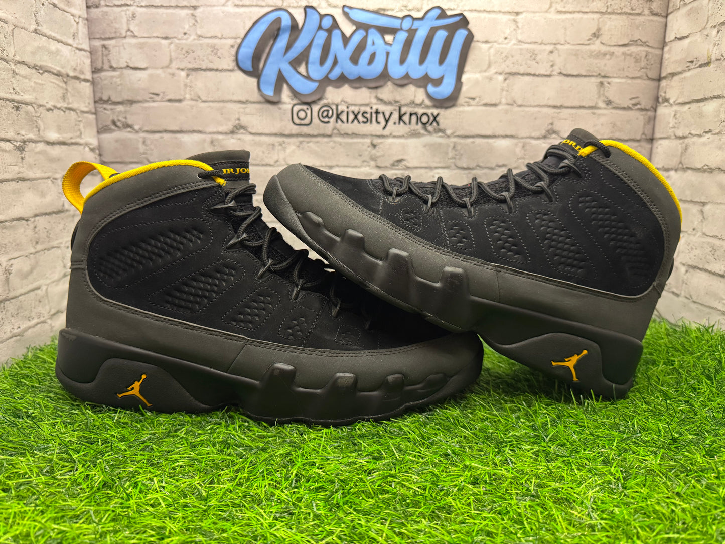 Jordan 9 Dark Charcoal University Gold PO 9.5