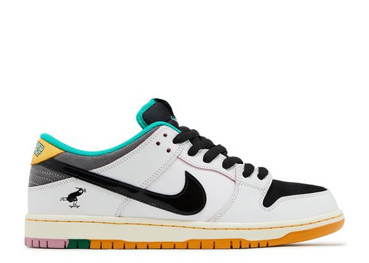 Dunk Low SB CSEF 10