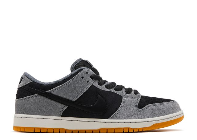 Dunk Low SB Dark Smoke Grey 12